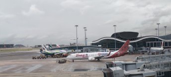 hkairport1.jpg