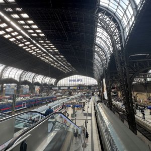 Media 'Hamburg HBF.jpg' in album 'TR INN-HAM'