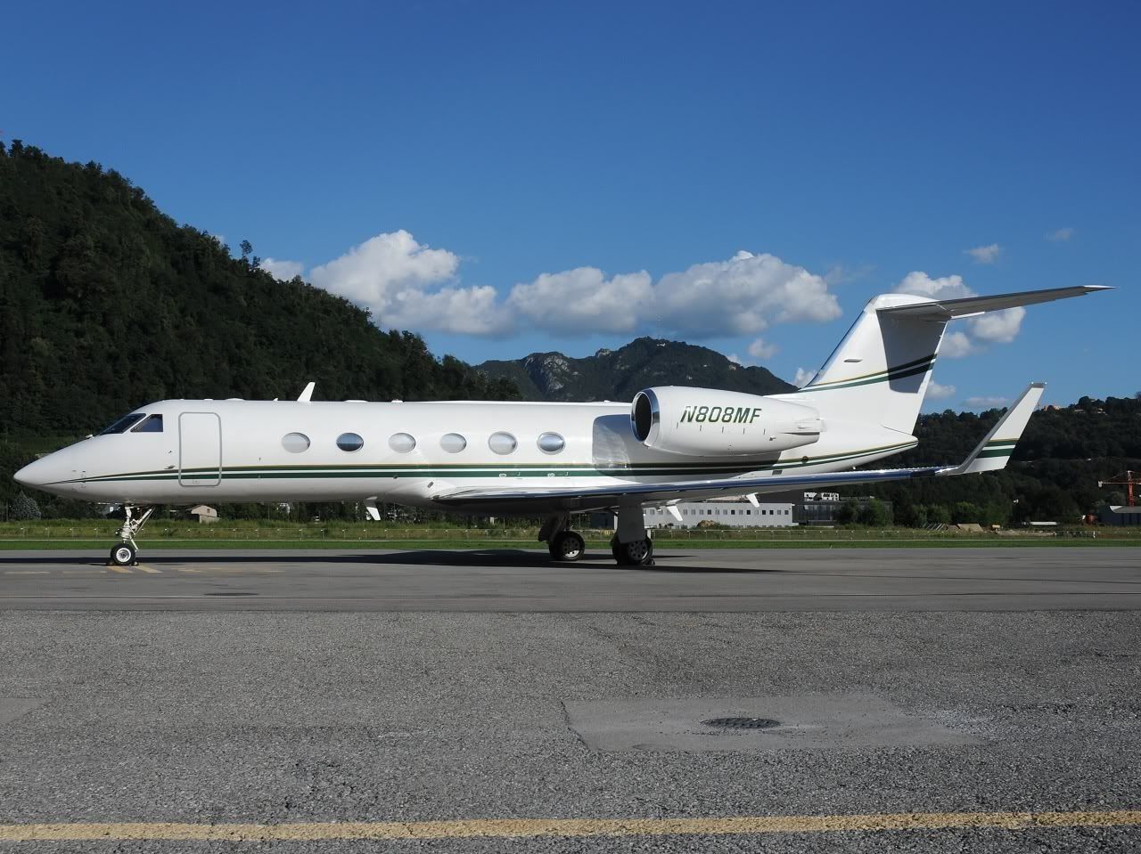 N808AM_04.jpg