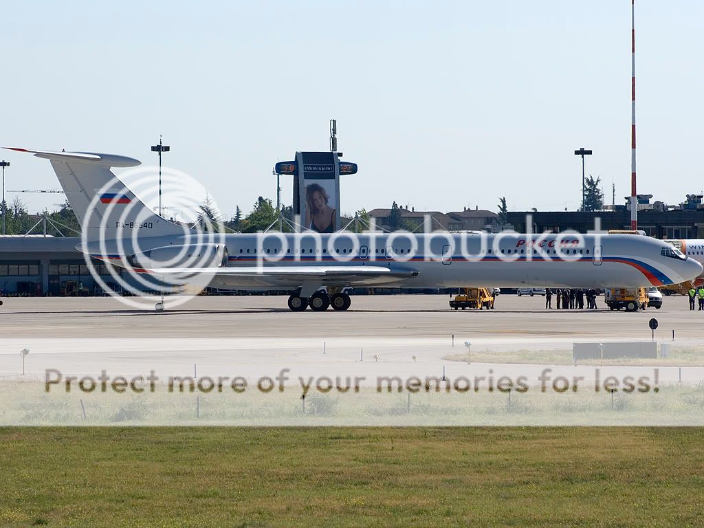 RA-86540GATE.jpg