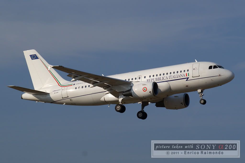 Airbus-A319-AMI.jpg