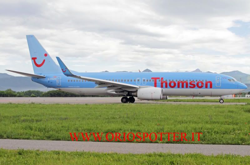 B737-800ThomsonFlyG-FDZS.jpg