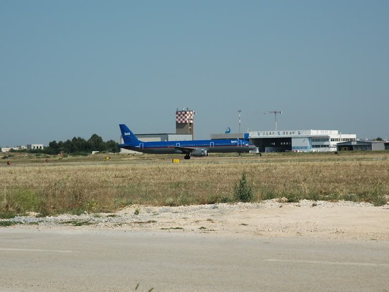 DSC_0063_small.jpg