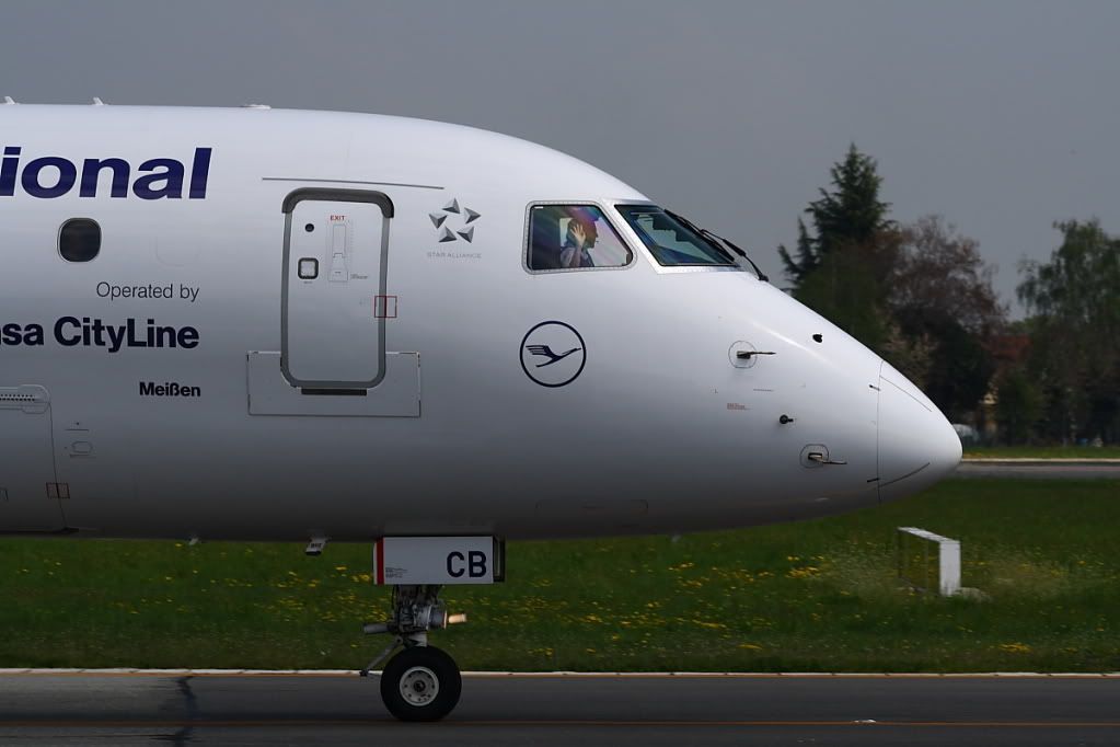 E90Lufthansa2JPG.jpg