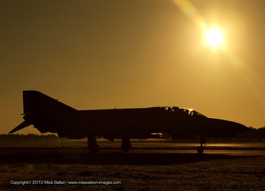 MBAviationImagesETNTPhantomSunriseMorningZweiFr-1.jpg