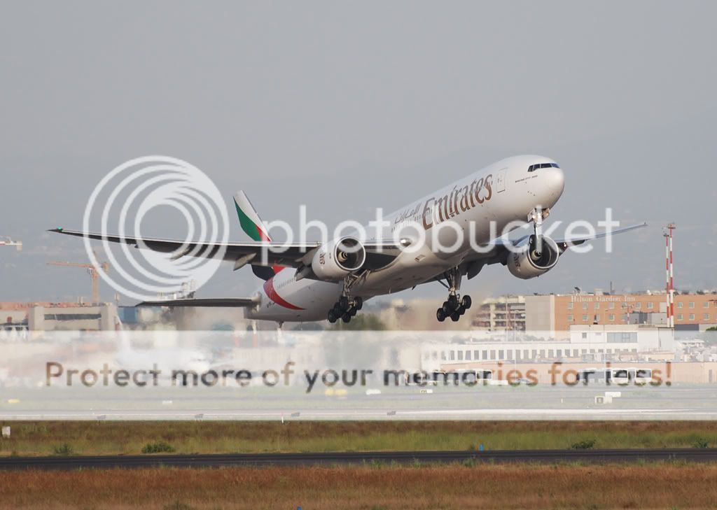 777takeoff.jpg