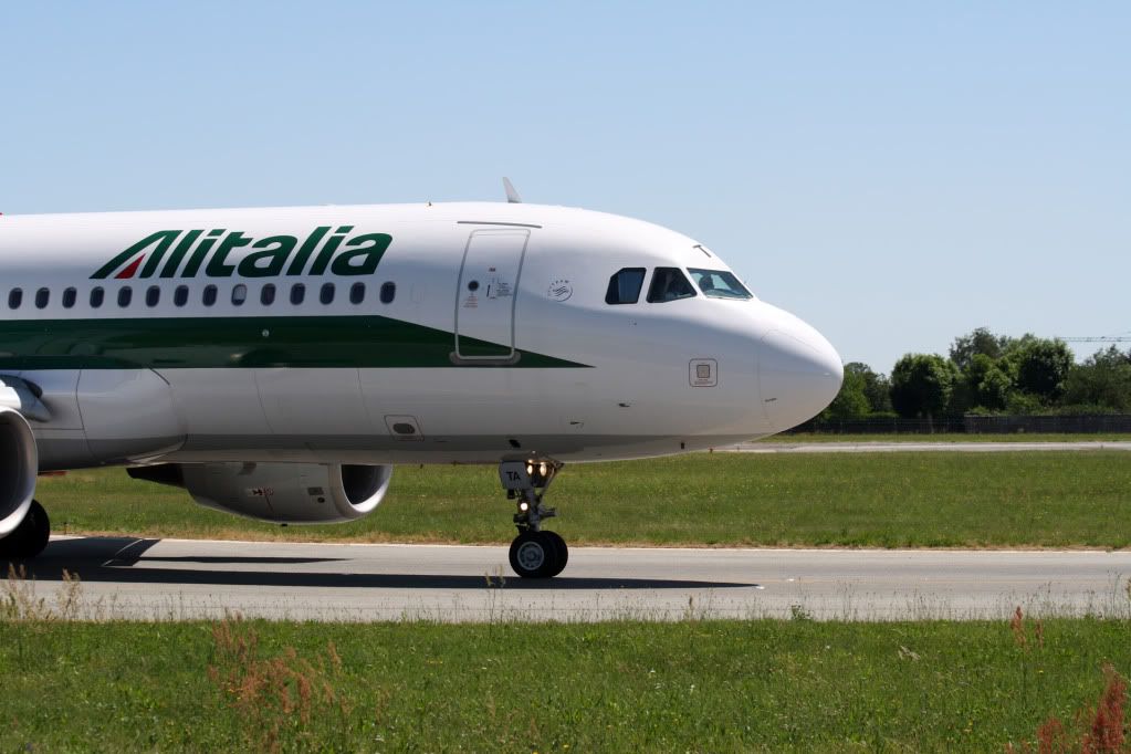 A320Alitalia3-1.jpg