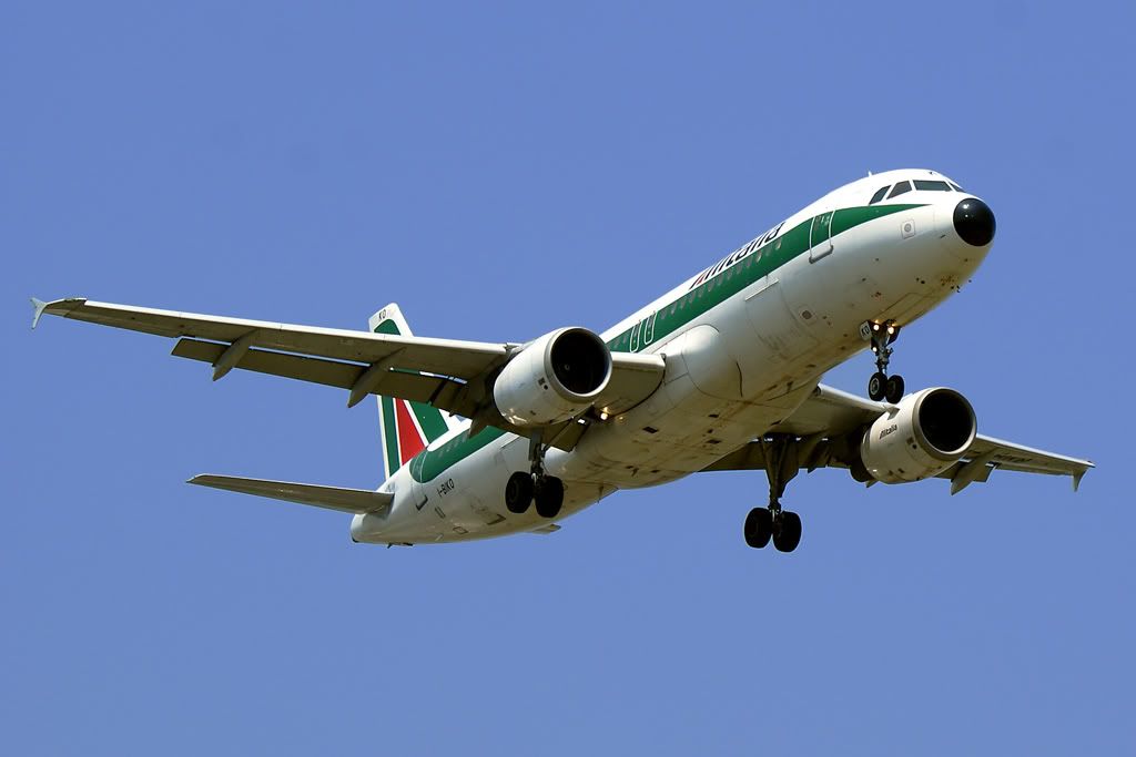 Airbus-A320-AlitaliaBLQ-1024.jpg