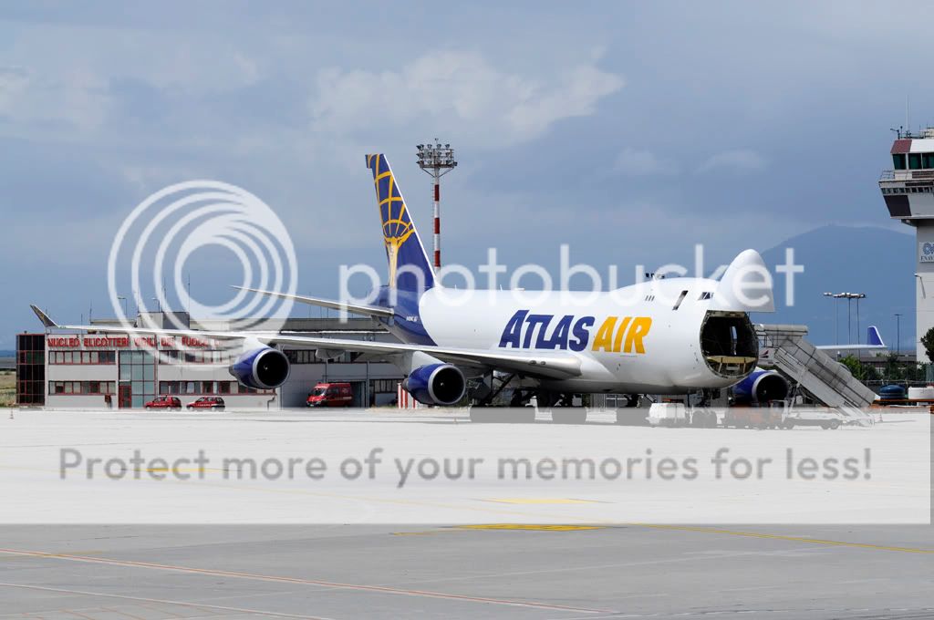 744atlas2.jpg