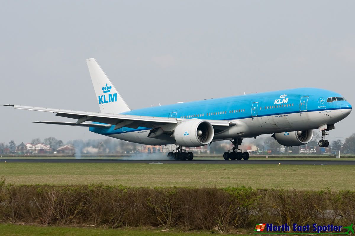 PH-BQE_03-04-11_AMS.jpg