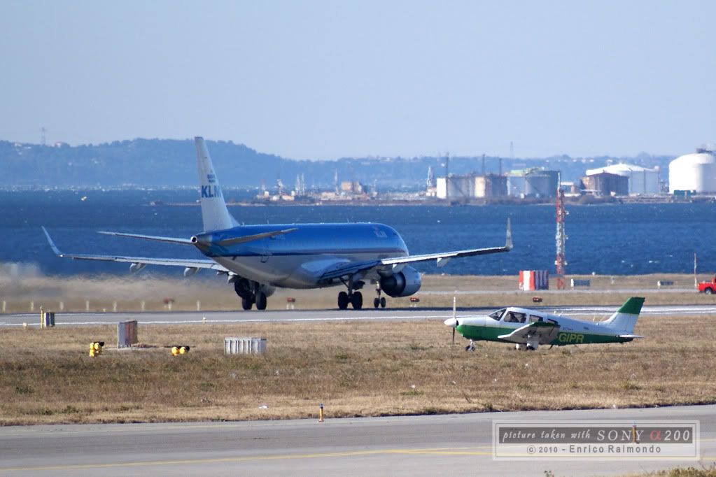 piper-VS-embraer.jpg