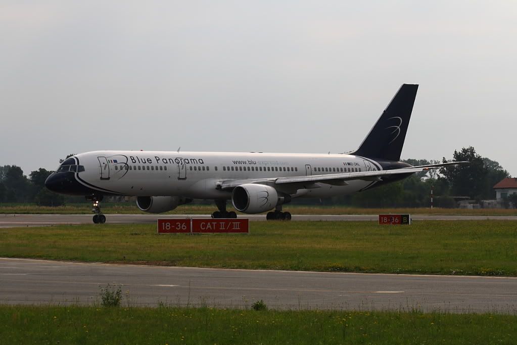 B752BluePanorama.jpg