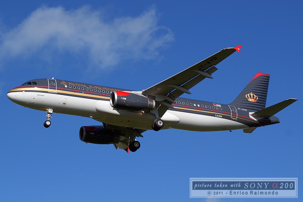 Airbus-A320-Royal-JordanianBRU.jpg