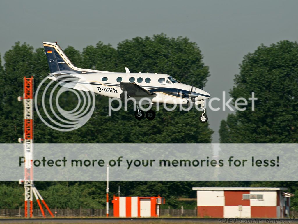 LIN0805_13_D-IGKN.jpg