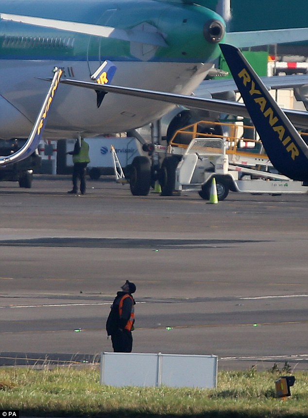 1412673943156_wps_4_Damaged_aircraft_at_Dubli.jpg