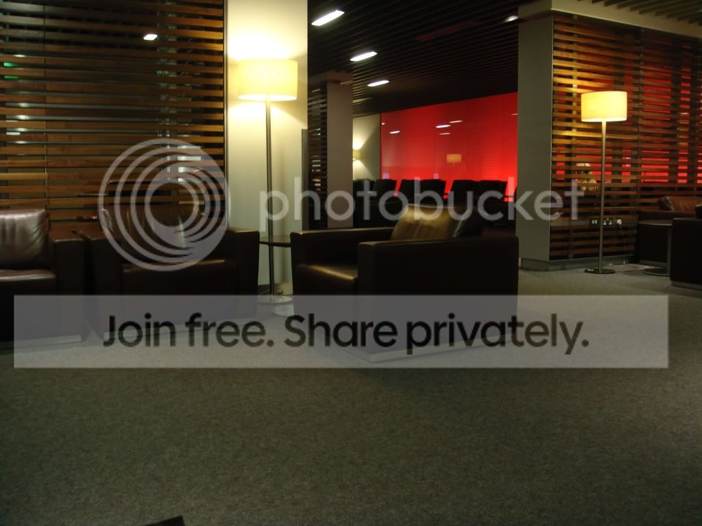 LHRLOUNGE8.jpg