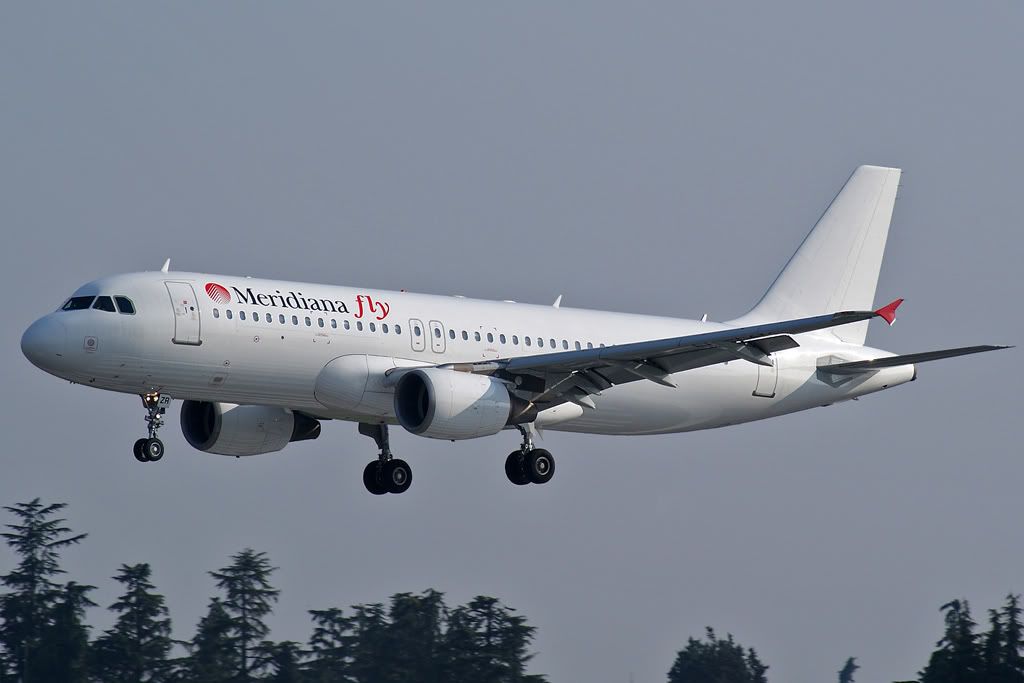 Airbus-A320-MeridianaFly.jpg