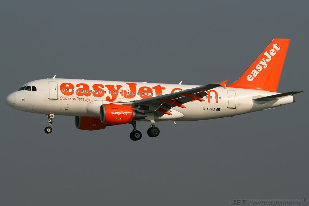 LIN1007_05_G-EZDA.jpg