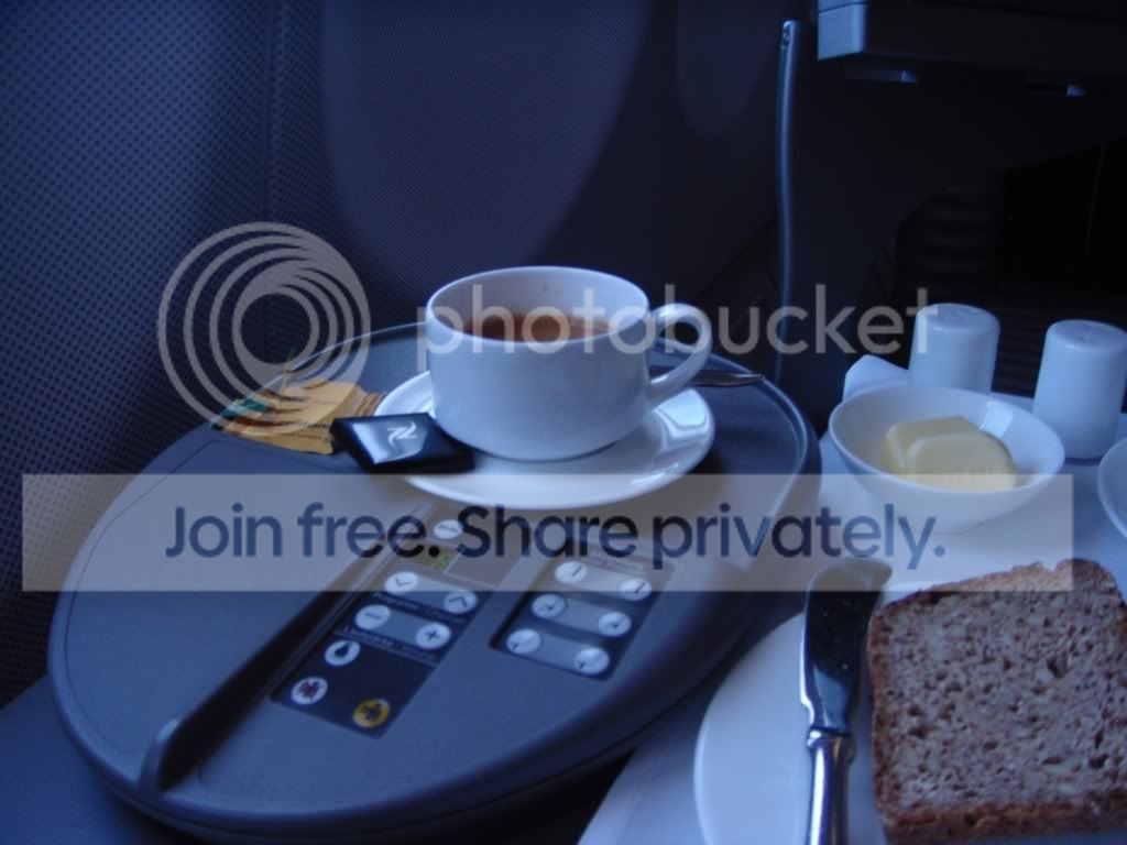 LHBREAKFAST2.jpg