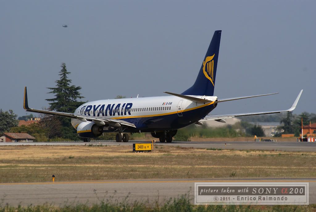 Boeing-738-Ryan.jpg