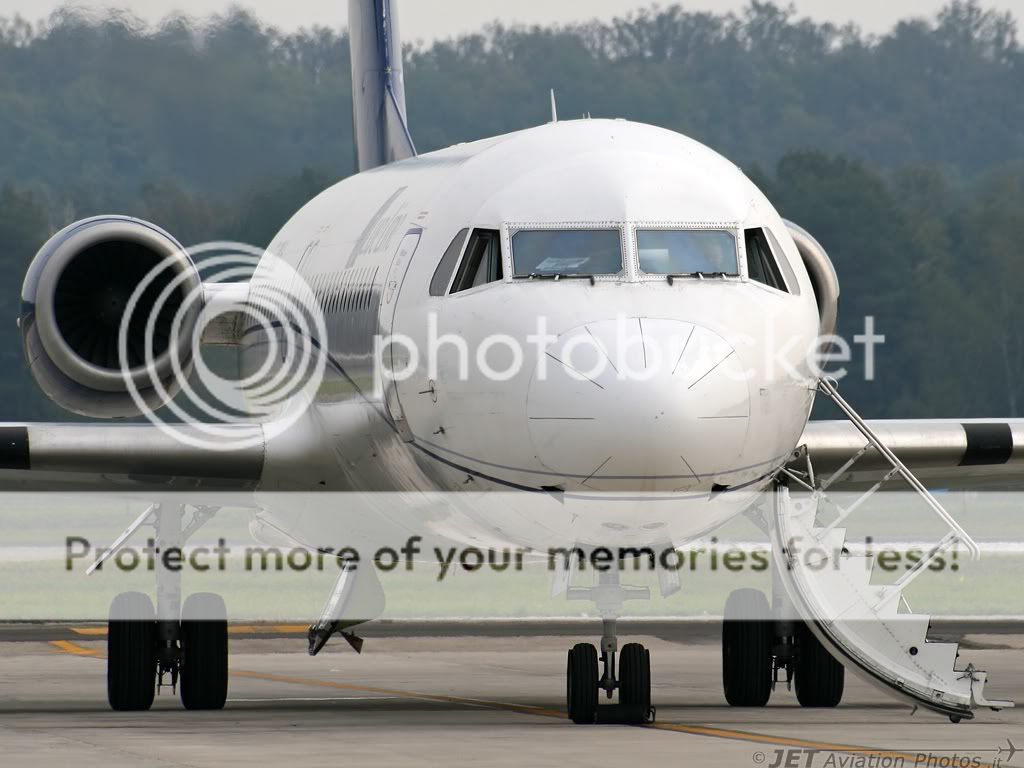 MXP0704_08_F-GNLH.jpg