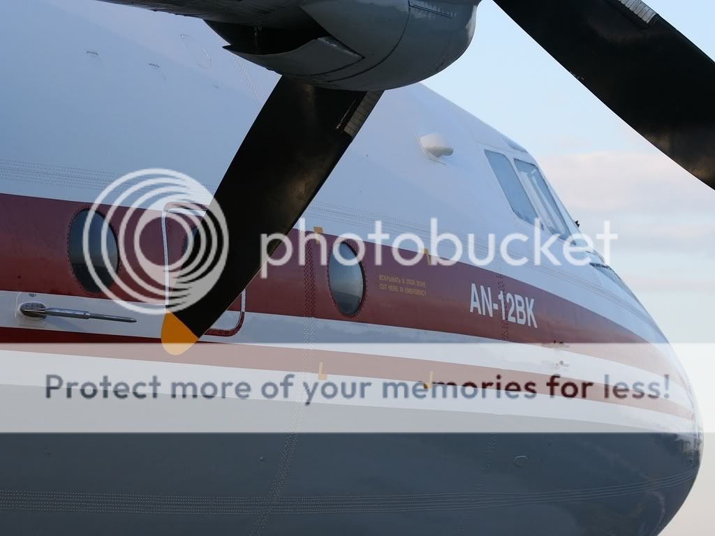 UR-CAJ_03.jpg