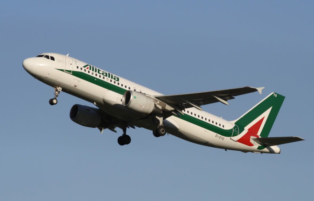 A320Alitaliacopy-2.jpg