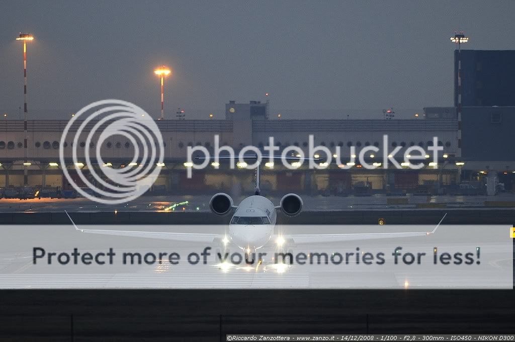 Lufthansa_D-ACKD_CanadairRegional_B.jpg