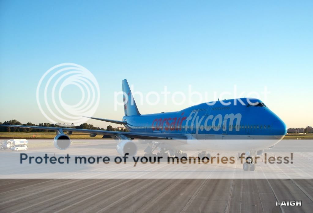 corsair747.jpg
