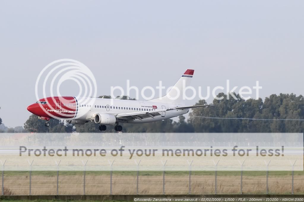 Norwegian_LN-KKG_B737_BSC4003_02012.jpg