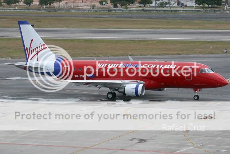 VH-ZHF_800_01.jpg