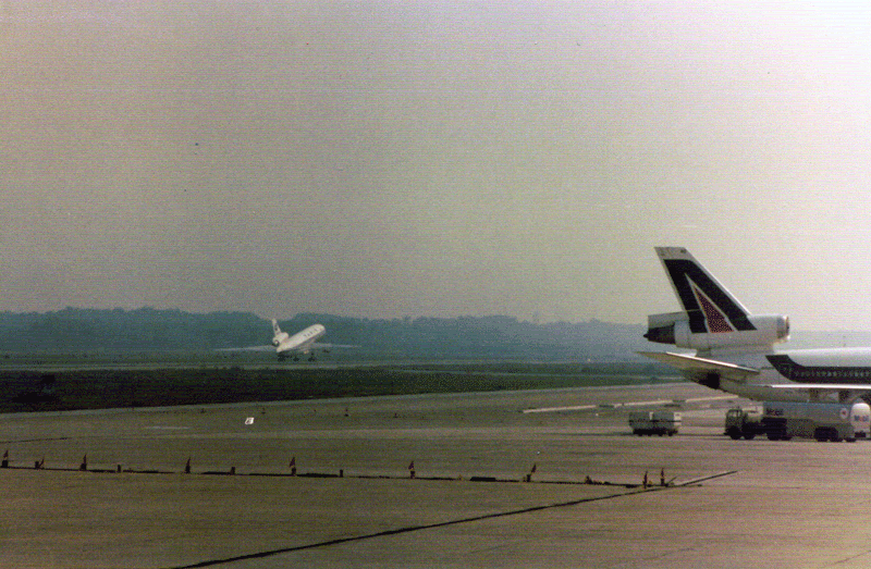 DC-10RGAZrotateMXP.gif