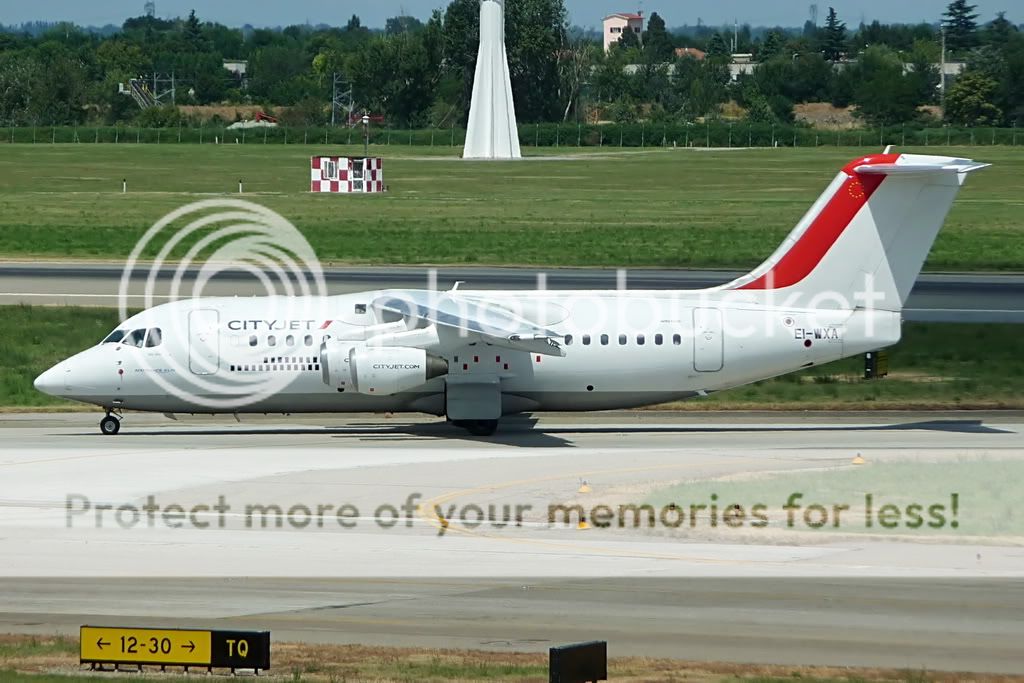 EI-WXA.jpg