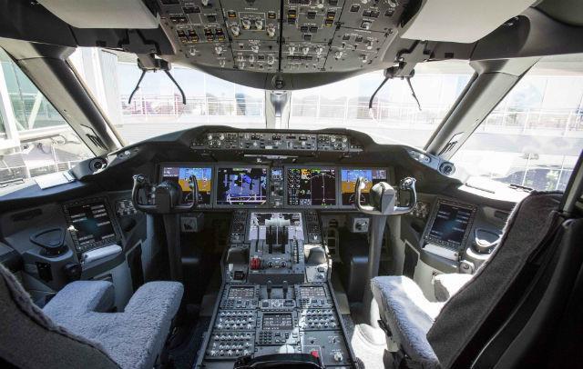 www.flightglobal.com