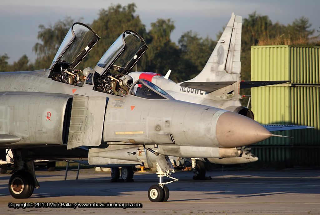 MBAviationImagesETNTPhantomScooterTaxiingFr.jpg