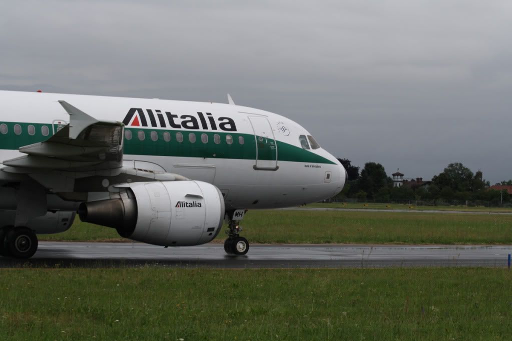A319Alitalia2copy.jpg