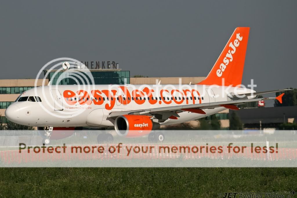 LIN0710_52_G-EZNC_2.jpg
