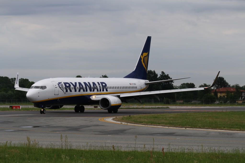 737Ryanaircopy-1.jpg