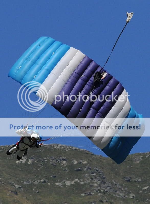 Para_03a-1.jpg