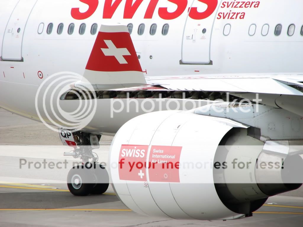 ZUG233.jpg
