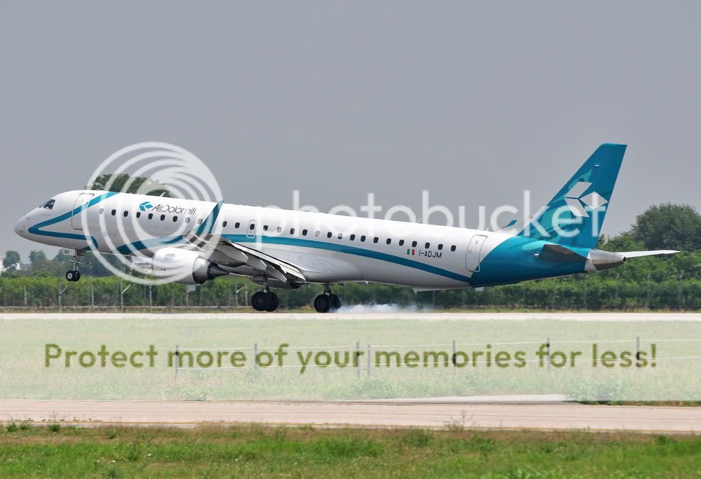 emb195.jpg