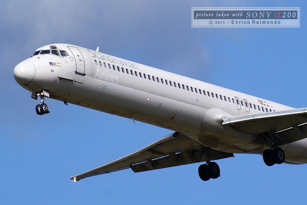 McDonnel-MD87-SAS-IICPH.jpg