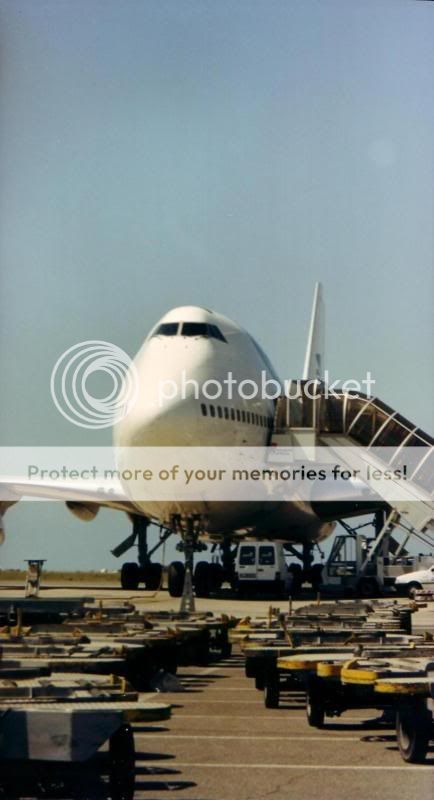 747-1.jpg