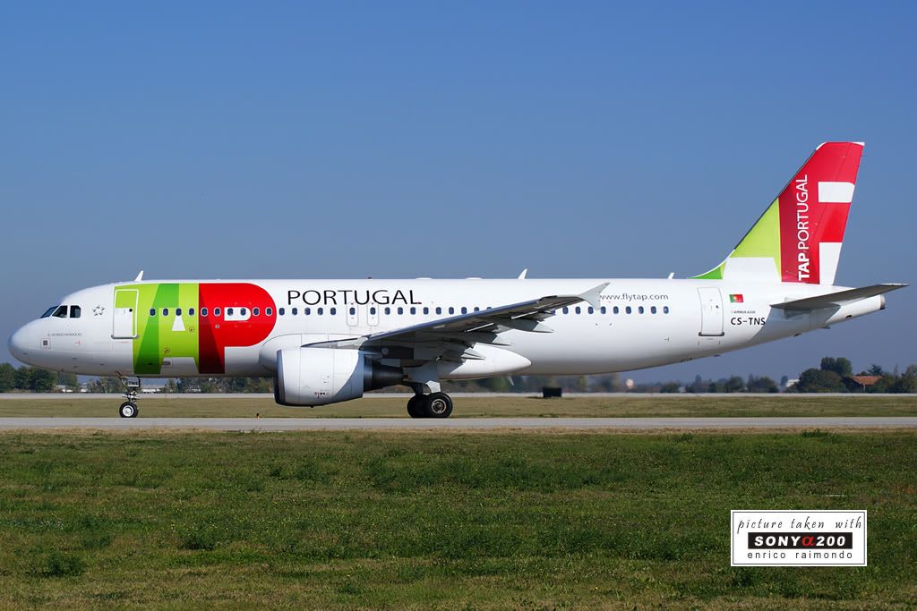 Airbus-A320-TAPBLQ.jpg