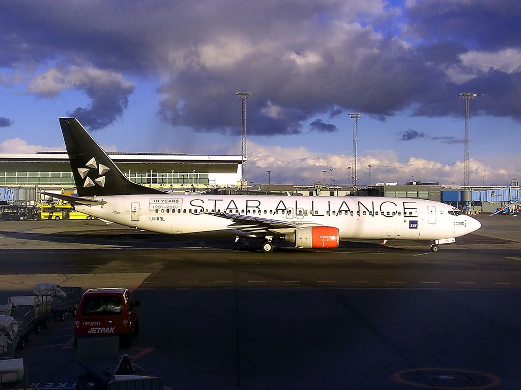 737-SAS.jpg