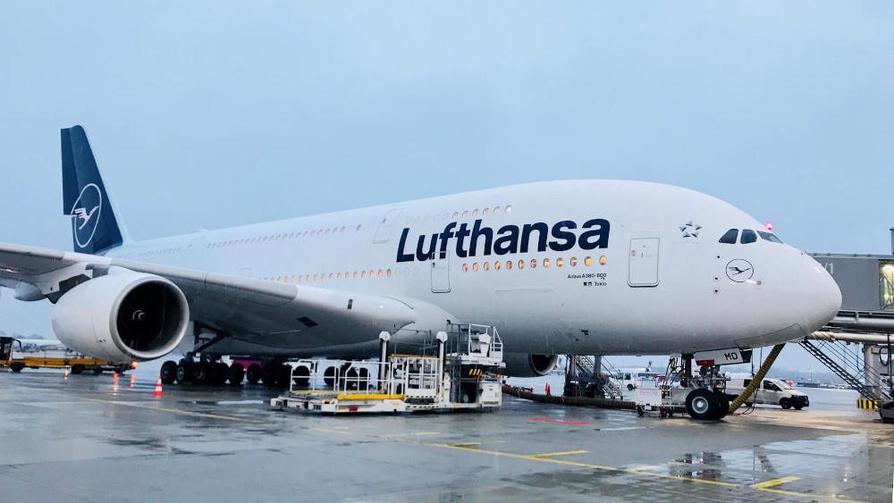 Lufthansa-A380.jpg
