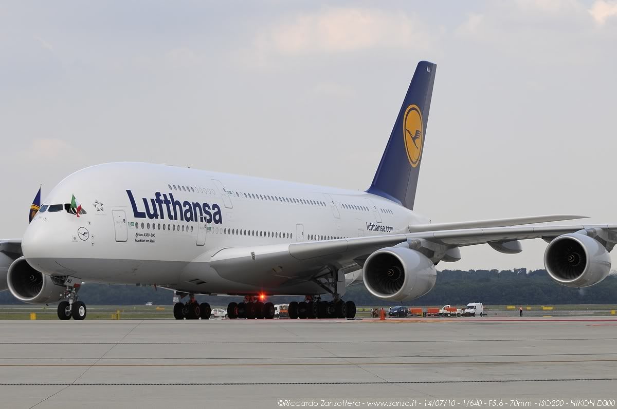 Lufthansa_D-AIMA_A380_BSC71787_1407.jpg