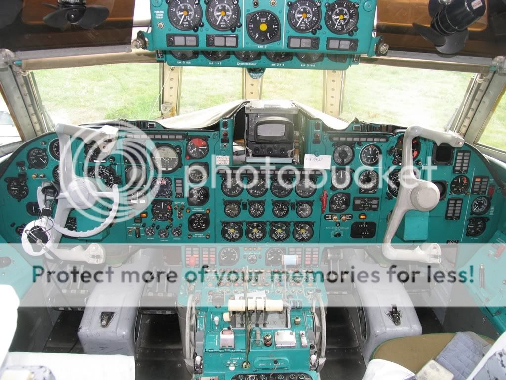 RA-86567_01.jpg