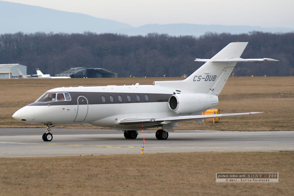 Hawker-800-Net-Jets-Ginevra.jpg
