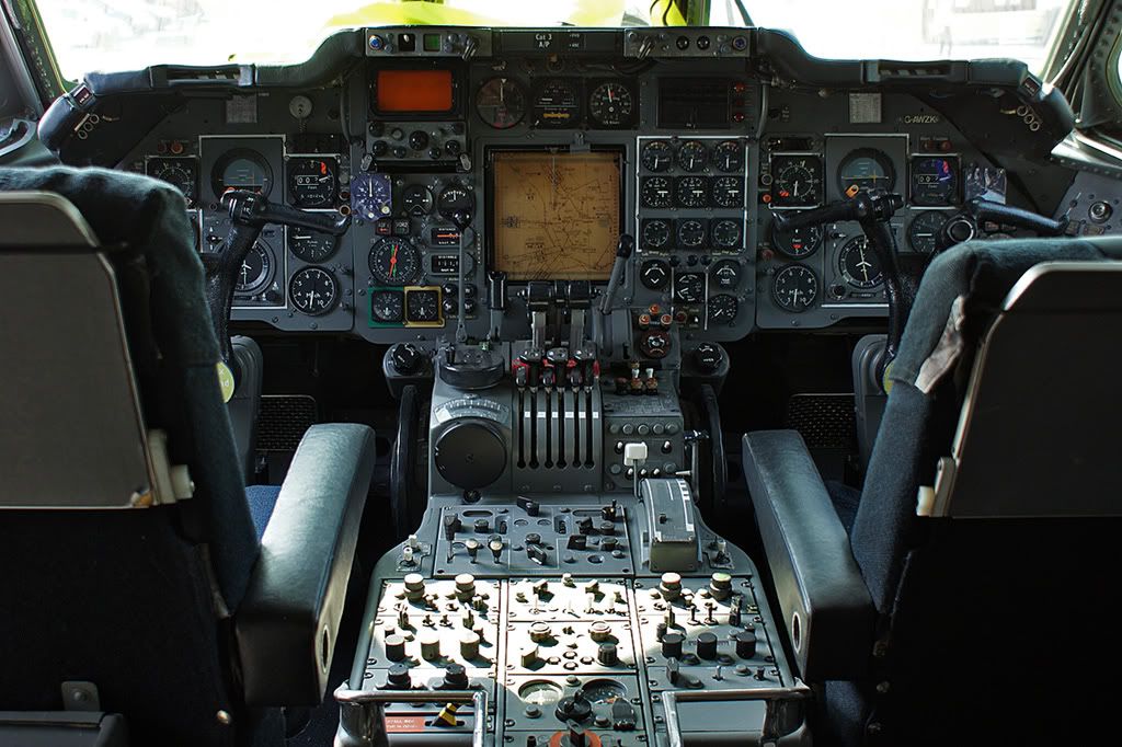 BAe-Trident-Three-panelMAN.jpg